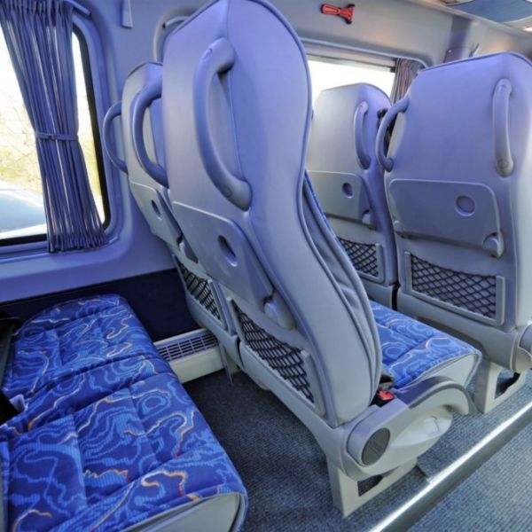 Mercedes Sprinter 519 Lux Sitzreihen